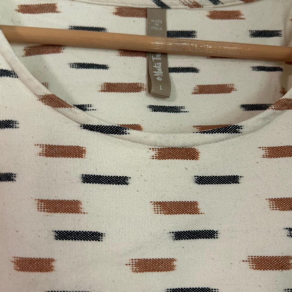 Boxy cotton top from Mara traders cream with yellow and grey woven pattern L